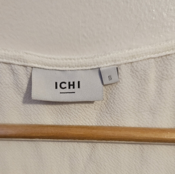 ICHI beautiful flowing camisole - Picture 2 of 5